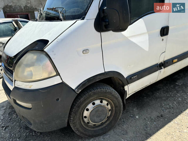 Белый Опель Movano, объемом двигателя 2.46 л и пробегом 400 тыс. км за 5200 $, фото 6 на Automoto.ua
