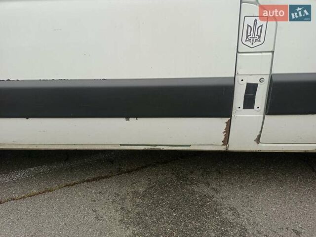 Белый Опель Movano, объемом двигателя 2.3 л и пробегом 926 тыс. км за 11000 $, фото 14 на Automoto.ua