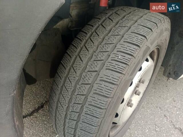Белый Опель Movano, объемом двигателя 2.3 л и пробегом 926 тыс. км за 11000 $, фото 18 на Automoto.ua