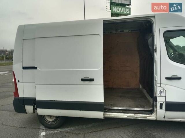 Белый Опель Movano, объемом двигателя 2.3 л и пробегом 926 тыс. км за 11000 $, фото 3 на Automoto.ua