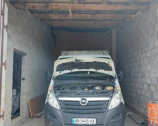Белый Опель Movano, объемом двигателя 2.3 л и пробегом 141 тыс. км за 20700 $, фото 1 на Automoto.ua
