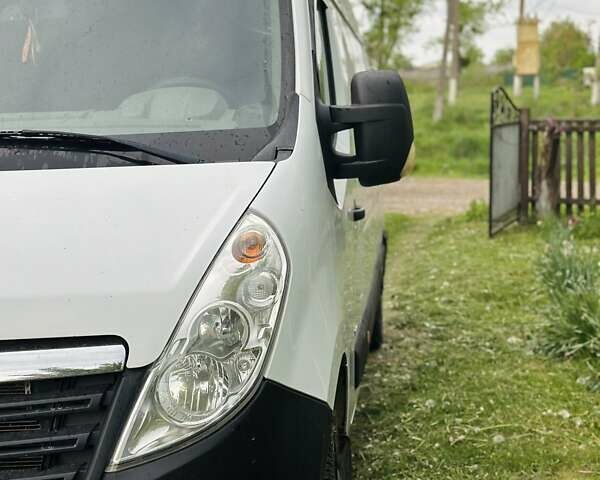 Белый Опель Movano, объемом двигателя 2.3 л и пробегом 308 тыс. км за 14000 $, фото 2 на Automoto.ua
