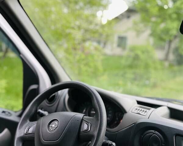 Белый Опель Movano, объемом двигателя 2.3 л и пробегом 308 тыс. км за 14000 $, фото 8 на Automoto.ua