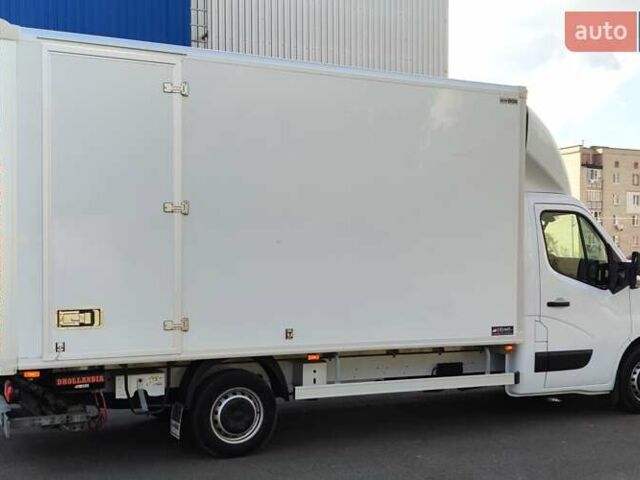 Білий Опель Movano, об'ємом двигуна 2.3 л та пробігом 178 тис. км за 21300 $, фото 4 на Automoto.ua