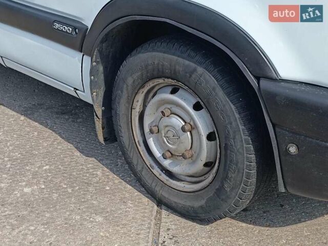 Білий Опель Movano, об'ємом двигуна 2.8 л та пробігом 623 тис. км за 7490 $, фото 4 на Automoto.ua