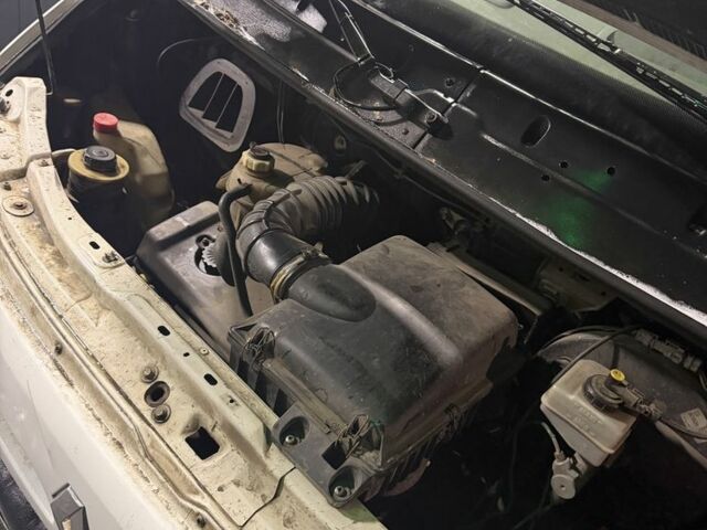 Белый Опель Movano, объемом двигателя 0 л и пробегом 350 тыс. км за 1650 $, фото 6 на Automoto.ua