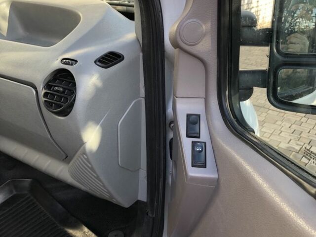 Білий Опель Movano, об'ємом двигуна 1.9 л та пробігом 350 тис. км за 3600 $, фото 9 на Automoto.ua