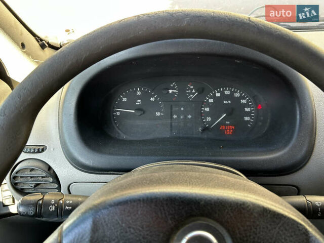 Білий Опель Movano, об'ємом двигуна 0 л та пробігом 281 тис. км за 4900 $, фото 7 на Automoto.ua