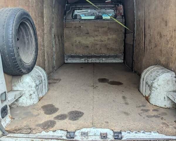 Белый Опель Movano, объемом двигателя 0 л и пробегом 650 тыс. км за 2300 $, фото 3 на Automoto.ua