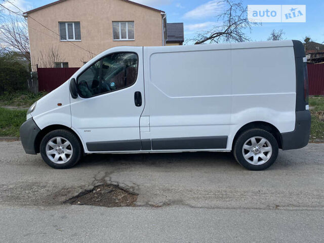 Белый Опель Movano, объемом двигателя 1.87 л и пробегом 282 тыс. км за 6200 $, фото 15 на Automoto.ua