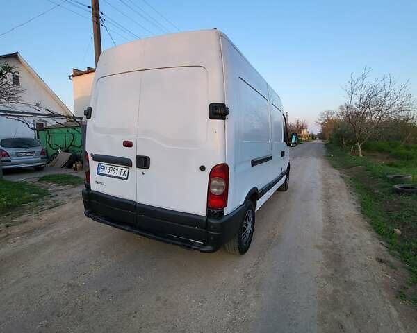 Белый Опель Movano, объемом двигателя 2.5 л и пробегом 250 тыс. км за 4999 $, фото 7 на Automoto.ua
