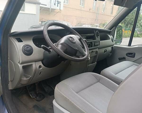 Белый Опель Movano, объемом двигателя 2.5 л и пробегом 410 тыс. км за 4500 $, фото 4 на Automoto.ua