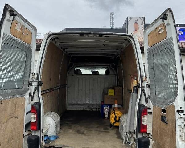Белый Опель Movano, объемом двигателя 2.46 л и пробегом 350 тыс. км за 6200 $, фото 6 на Automoto.ua