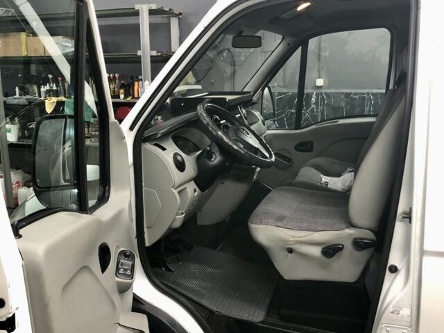 Білий Опель Movano, об'ємом двигуна 2.5 л та пробігом 497 тис. км за 6800 $, фото 5 на Automoto.ua