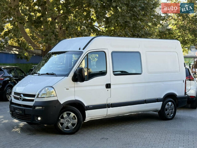 Белый Опель Movano, объемом двигателя 2.46 л и пробегом 318 тыс. км за 6900 $, фото 9 на Automoto.ua