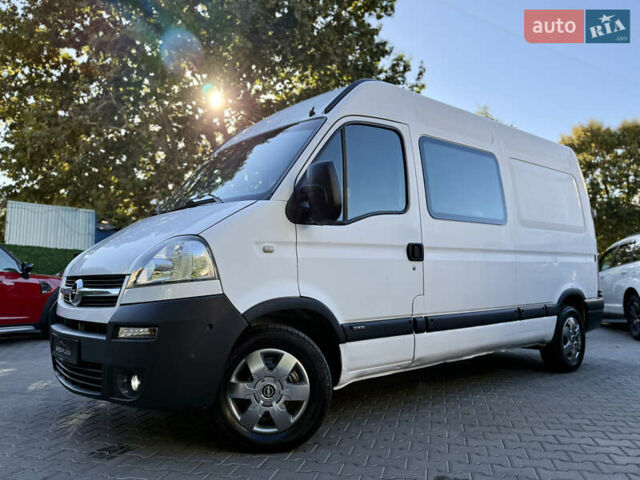 Белый Опель Movano, объемом двигателя 2.46 л и пробегом 318 тыс. км за 6900 $, фото 6 на Automoto.ua