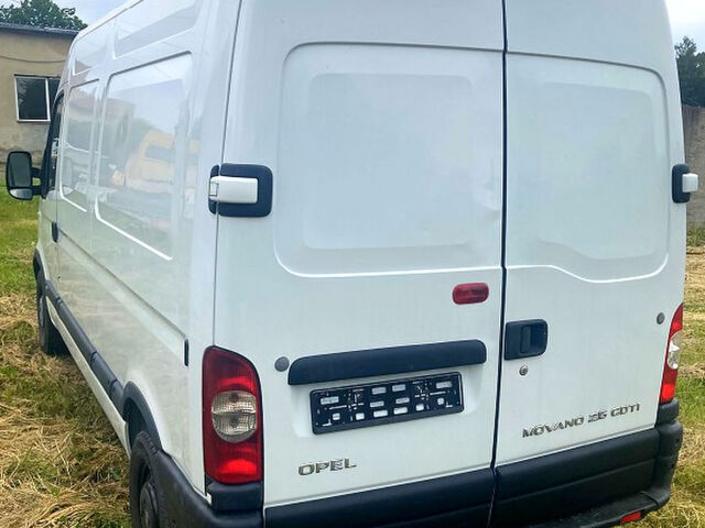 Белый Опель Movano, объемом двигателя 2.5 л и пробегом 267 тыс. км за 7480 $, фото 3 на Automoto.ua