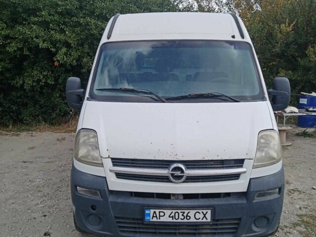 Белый Опель Movano, объемом двигателя 2.5 л и пробегом 419 тыс. км за 6700 $, фото 1 на Automoto.ua