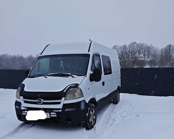 Белый Опель Movano, объемом двигателя 2.5 л и пробегом 380 тыс. км за 6600 $, фото 1 на Automoto.ua