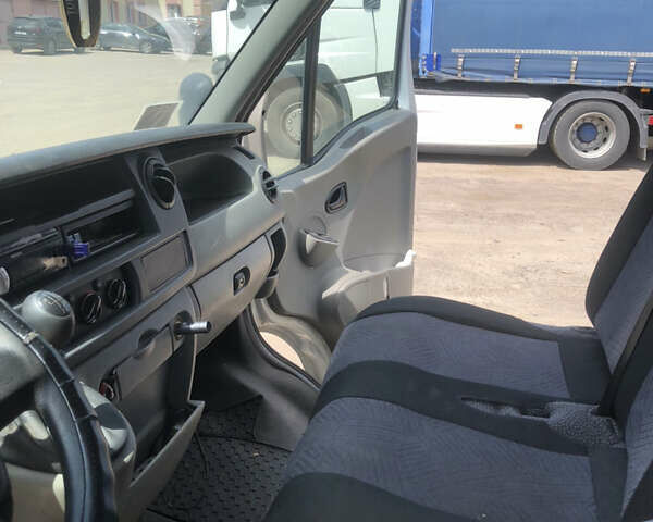 Белый Опель Movano, объемом двигателя 2.46 л и пробегом 248 тыс. км за 7500 $, фото 10 на Automoto.ua