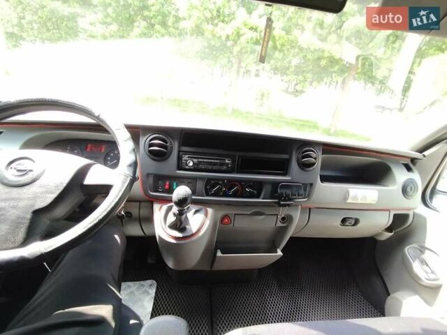 Белый Опель Movano, объемом двигателя 2.46 л и пробегом 454 тыс. км за 8800 $, фото 13 на Automoto.ua
