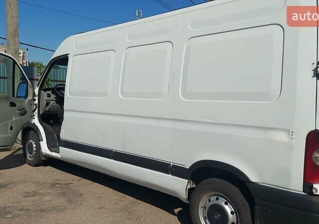 Белый Опель Movano, объемом двигателя 2.5 л и пробегом 670 тыс. км за 7500 $, фото 1 на Automoto.ua
