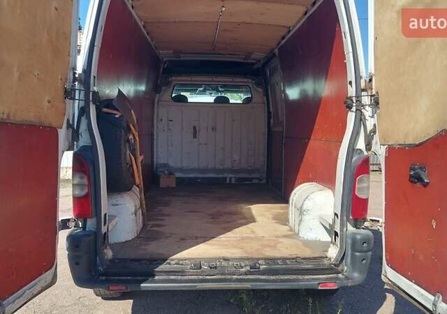 Белый Опель Movano, объемом двигателя 2.5 л и пробегом 670 тыс. км за 7500 $, фото 9 на Automoto.ua