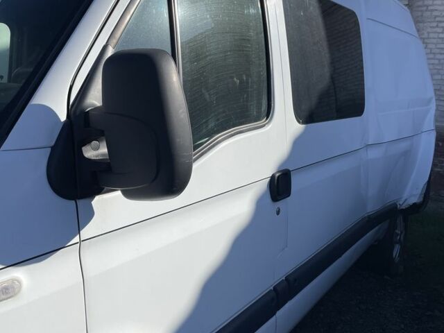 Білий Опель Movano, об'ємом двигуна 2.5 л та пробігом 530 тис. км за 3200 $, фото 1 на Automoto.ua