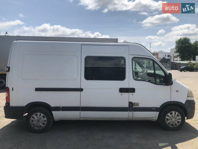 Белый Опель Movano, объемом двигателя 2.46 л и пробегом 248 тыс. км за 7500 $, фото 2 на Automoto.ua