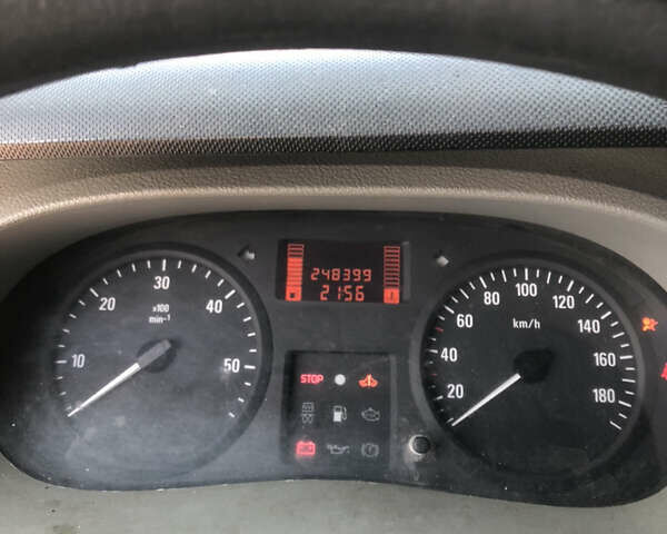Белый Опель Movano, объемом двигателя 2.46 л и пробегом 248 тыс. км за 7500 $, фото 6 на Automoto.ua