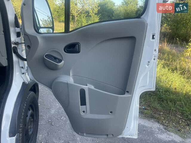 Білий Опель Movano, об'ємом двигуна 2.46 л та пробігом 41 тис. км за 7700 $, фото 1 на Automoto.ua