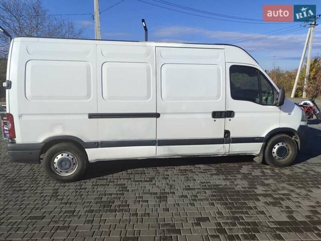 Белый Опель Movano, объемом двигателя 2.46 л и пробегом 220 тыс. км за 7800 $, фото 2 на Automoto.ua