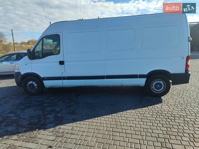 Белый Опель Movano, объемом двигателя 2.46 л и пробегом 220 тыс. км за 7800 $, фото 1 на Automoto.ua