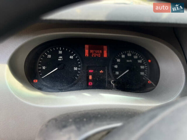 Білий Опель Movano, об'ємом двигуна 2.5 л та пробігом 307 тис. км за 5700 $, фото 10 на Automoto.ua