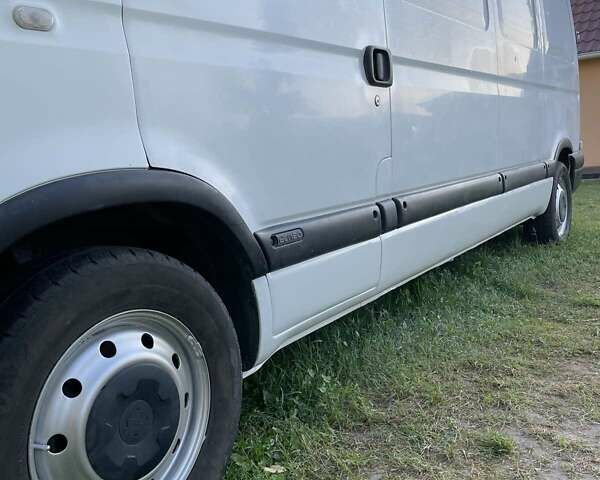 Белый Опель Movano, объемом двигателя 0 л и пробегом 685 тыс. км за 6500 $, фото 2 на Automoto.ua