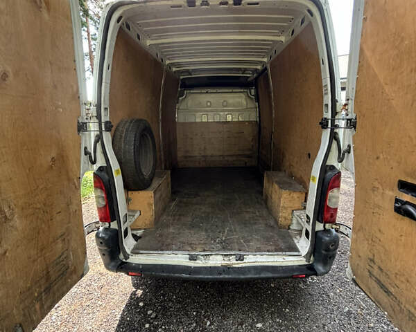 Белый Опель Movano, объемом двигателя 2.5 л и пробегом 411 тыс. км за 7600 $, фото 6 на Automoto.ua