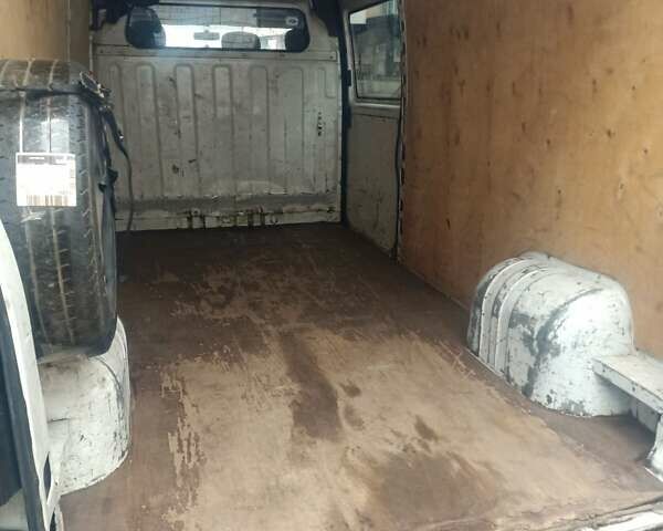 Белый Опель Movano, объемом двигателя 2.5 л и пробегом 693 тыс. км за 6500 $, фото 7 на Automoto.ua