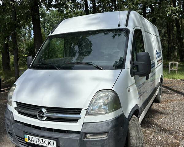 Белый Опель Movano, объемом двигателя 2.5 л и пробегом 411 тыс. км за 7600 $, фото 5 на Automoto.ua