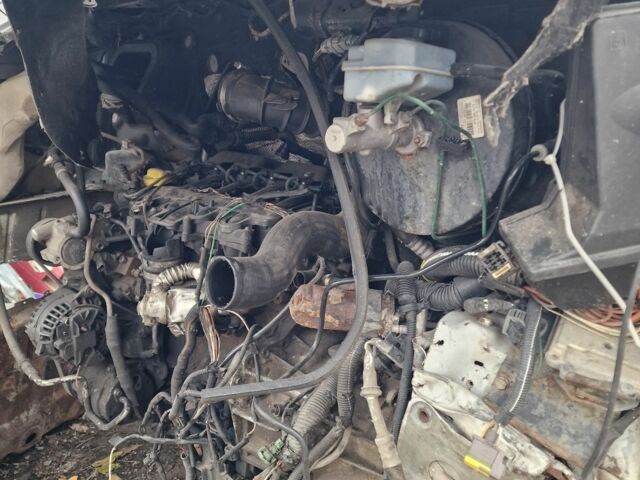 Белый Опель Movano, объемом двигателя 2.5 л и пробегом 240 тыс. км за 1999 $, фото 7 на Automoto.ua