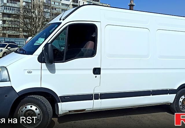 Белый Опель Movano, объемом двигателя 2.5 л и пробегом 450 тыс. км за 7300 $, фото 2 на Automoto.ua