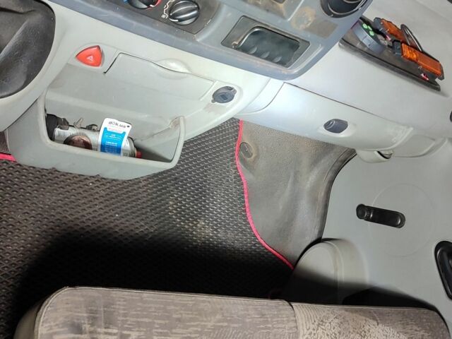 Белый Опель Movano, объемом двигателя 2 л и пробегом 400 тыс. км за 4300 $, фото 10 на Automoto.ua