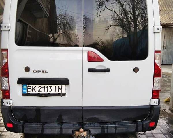 Белый Опель Movano, объемом двигателя 2.3 л и пробегом 380 тыс. км за 10900 $, фото 1 на Automoto.ua