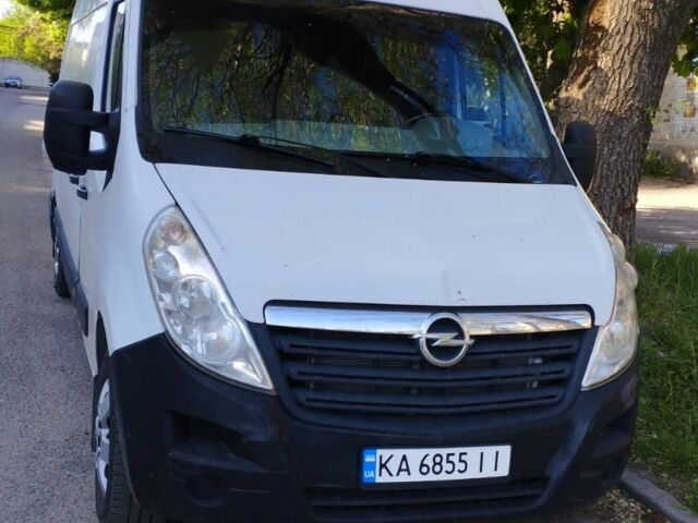 Белый Опель Movano, объемом двигателя 2.3 л и пробегом 318 тыс. км за 9800 $, фото 1 на Automoto.ua