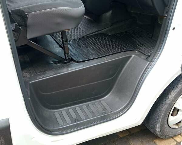 Білий Опель Movano, об'ємом двигуна 2.3 л та пробігом 220 тис. км за 11700 $, фото 20 на Automoto.ua