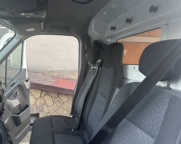 Белый Опель Movano, объемом двигателя 2.3 л и пробегом 297 тыс. км за 11000 $, фото 9 на Automoto.ua