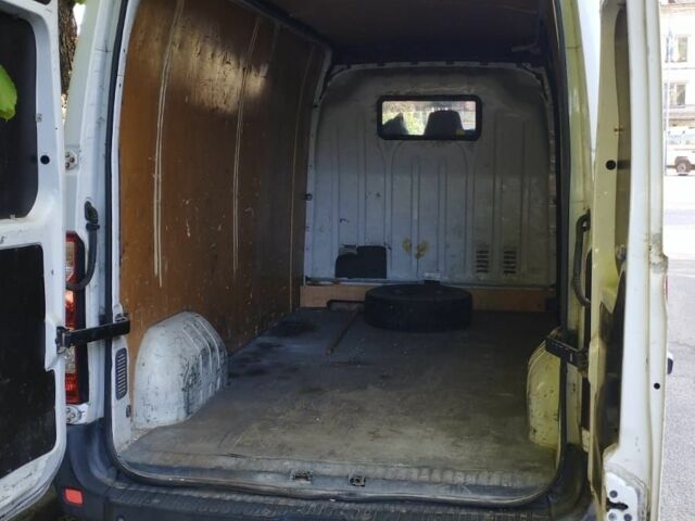 Белый Опель Movano, объемом двигателя 2.3 л и пробегом 318 тыс. км за 9800 $, фото 2 на Automoto.ua