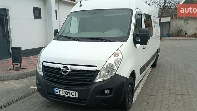 Белый Опель Movano, объемом двигателя 2.3 л и пробегом 600 тыс. км за 12800 $, фото 1 на Automoto.ua