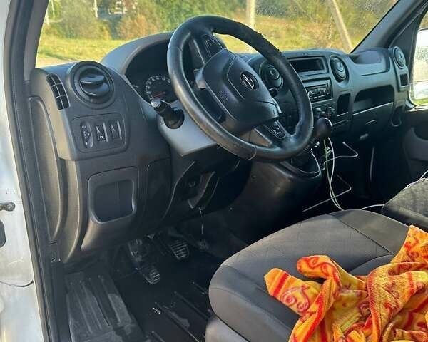 Білий Опель Movano, об'ємом двигуна 2.3 л та пробігом 410 тис. км за 10900 $, фото 5 на Automoto.ua