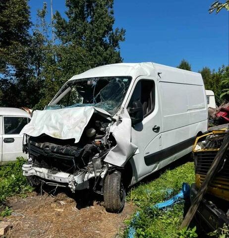 Білий Опель Movano, об'ємом двигуна 2.3 л та пробігом 212 тис. км за 3200 $, фото 1 на Automoto.ua