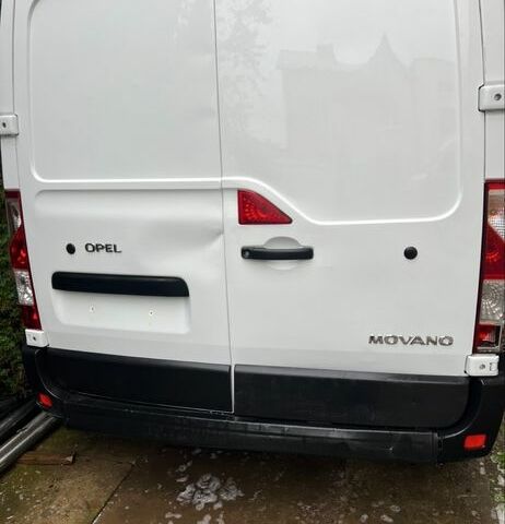 Білий Опель Movano, об'ємом двигуна 2.3 л та пробігом 212 тис. км за 3200 $, фото 4 на Automoto.ua